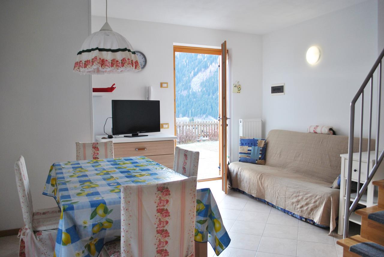 Villetta Con Giardino E Panorama Apartment Carisolo Bagian luar foto