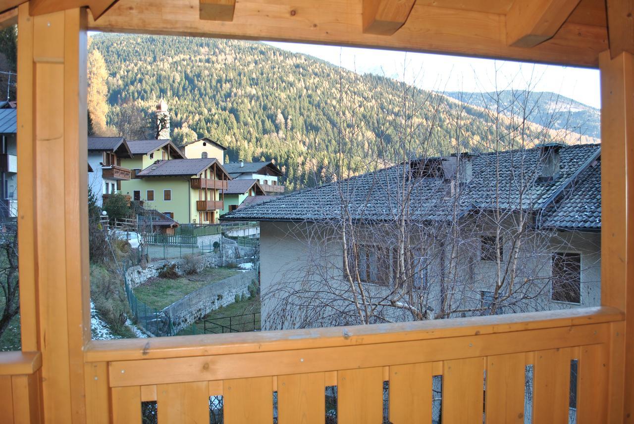 Villetta Con Giardino E Panorama Apartment Carisolo Bagian luar foto